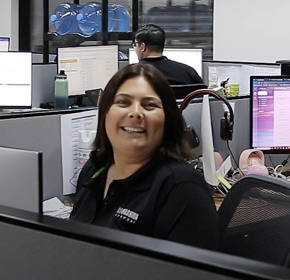 Colaboradora en oficina